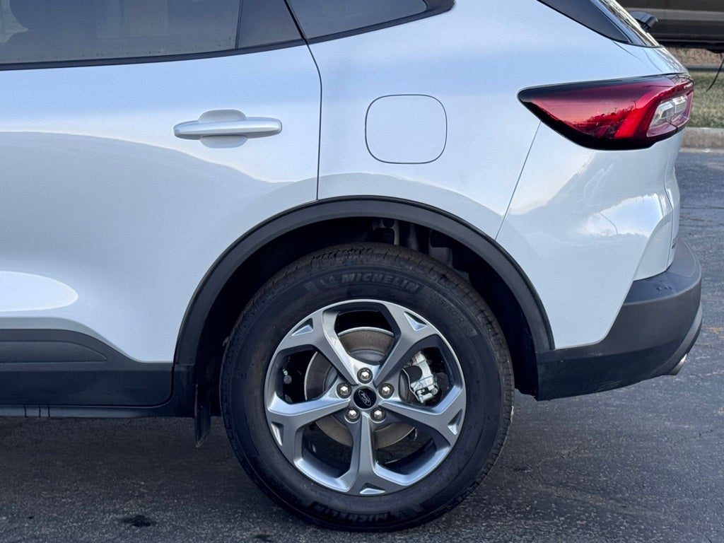 2025 Ford Escape ST-Line Select