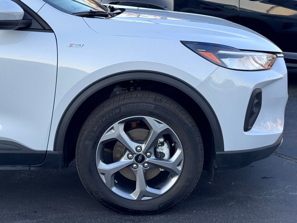 2025 Ford Escape ST-Line Select