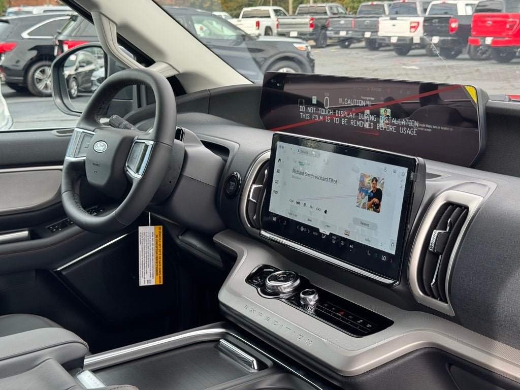 2025 Ford Expedition Active