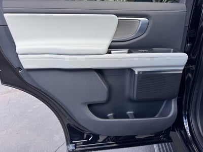 2025 Ford Expedition Platinum