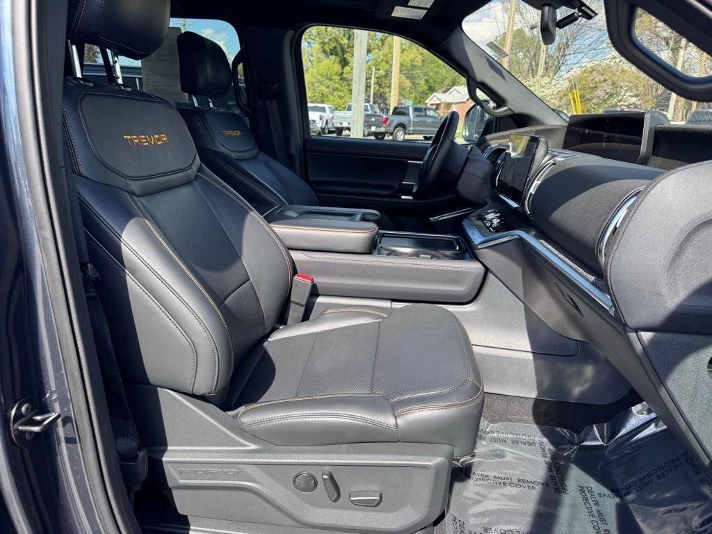 2025 Ford Expedition Tremor
