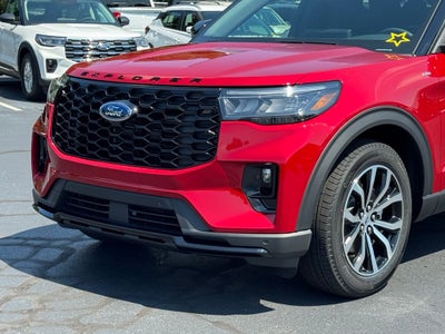 2025 Ford Explorer ST-Line