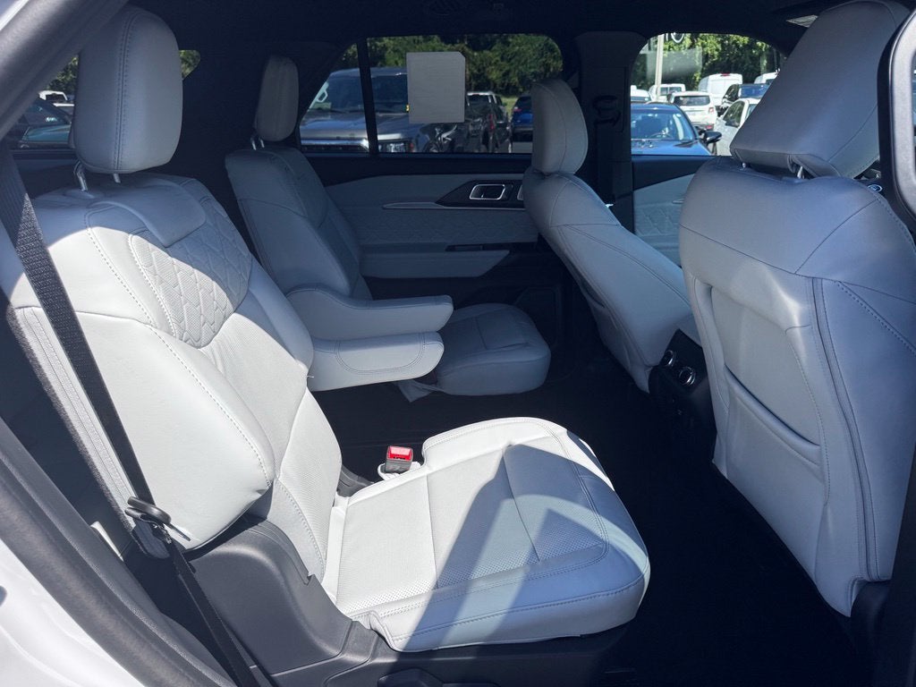 2027 Ford Explorer Platinum