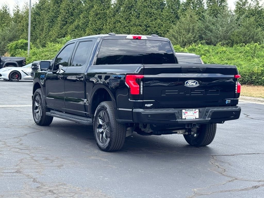 2025 Ford F-150 Lightning Flash