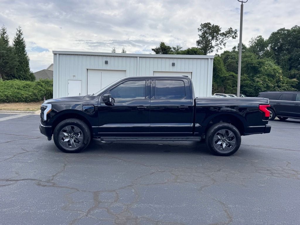 2025 Ford F-150 Lightning Flash