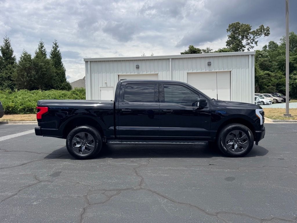 2025 Ford F-150 Lightning Flash