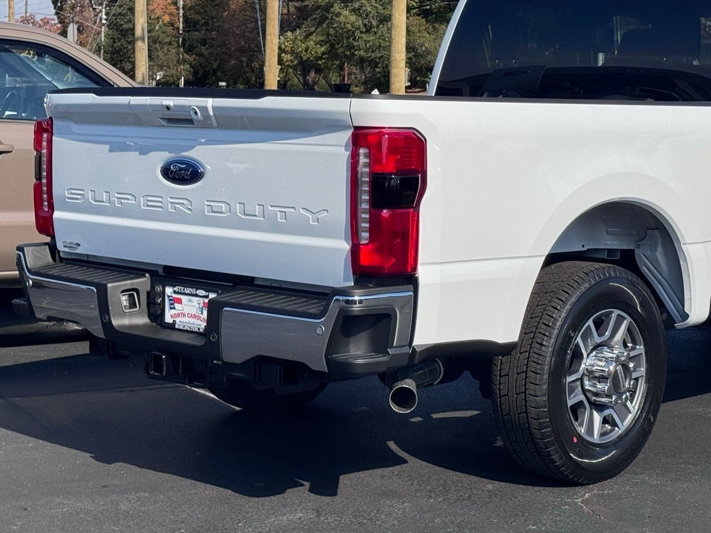 2026 Ford F-350SD Lariat