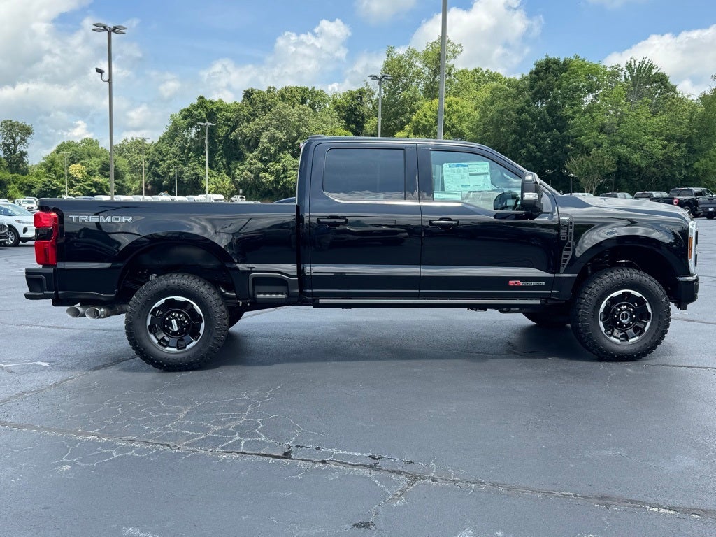 2025 Ford F-350SD Lariat