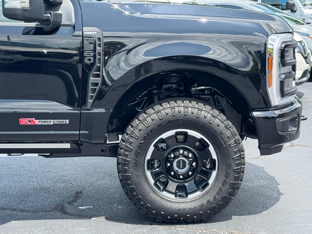2025 Ford F-350SD Lariat