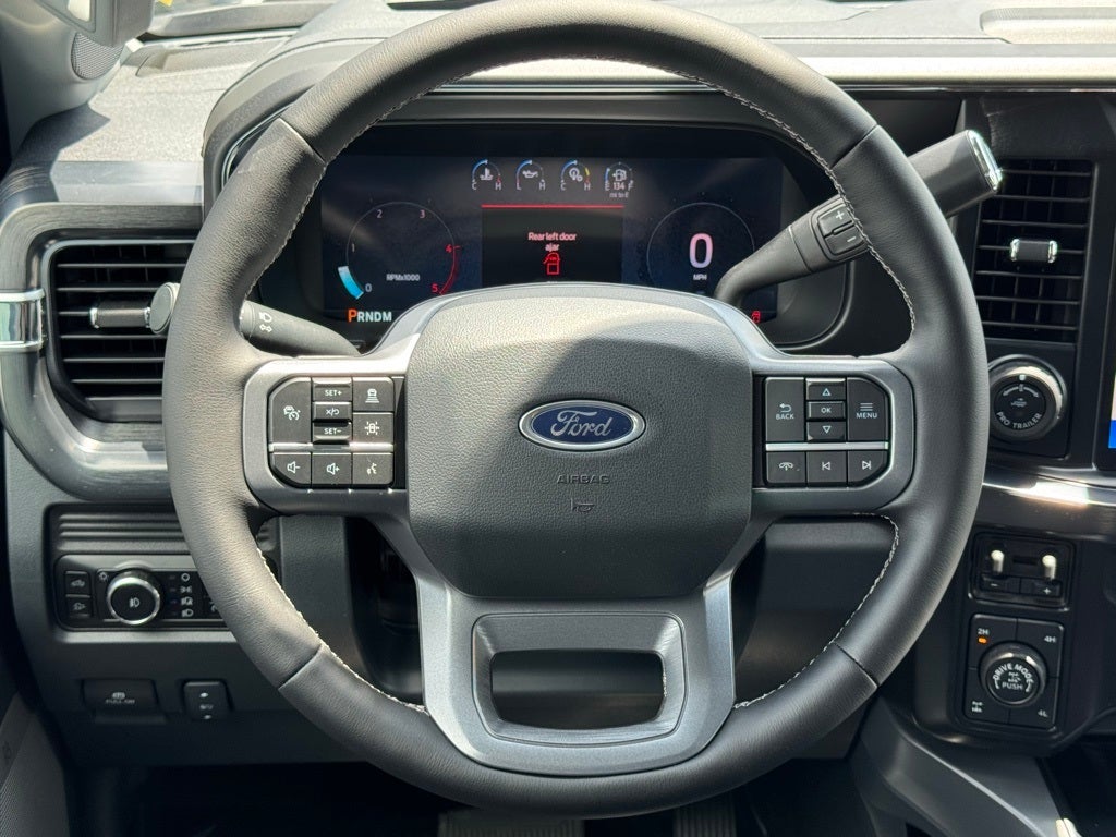 2025 Ford F-350SD Lariat