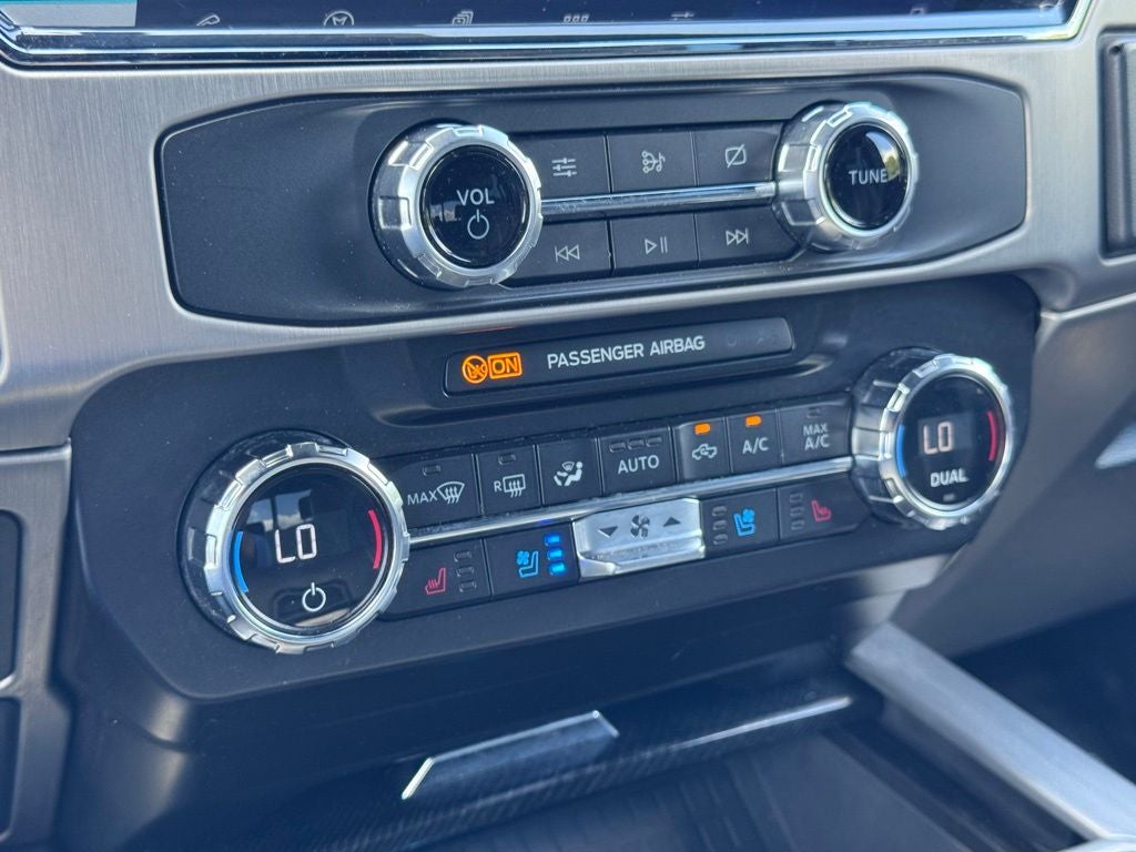 2022 Ford F-350SD Platinum