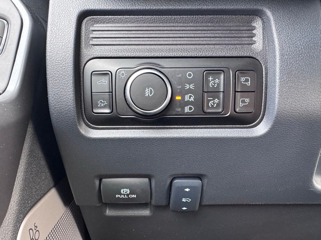 2025 Ford F-450SD Lariat DRW