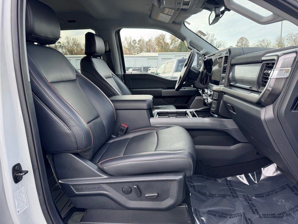 2025 Ford F-450SD Lariat DRW