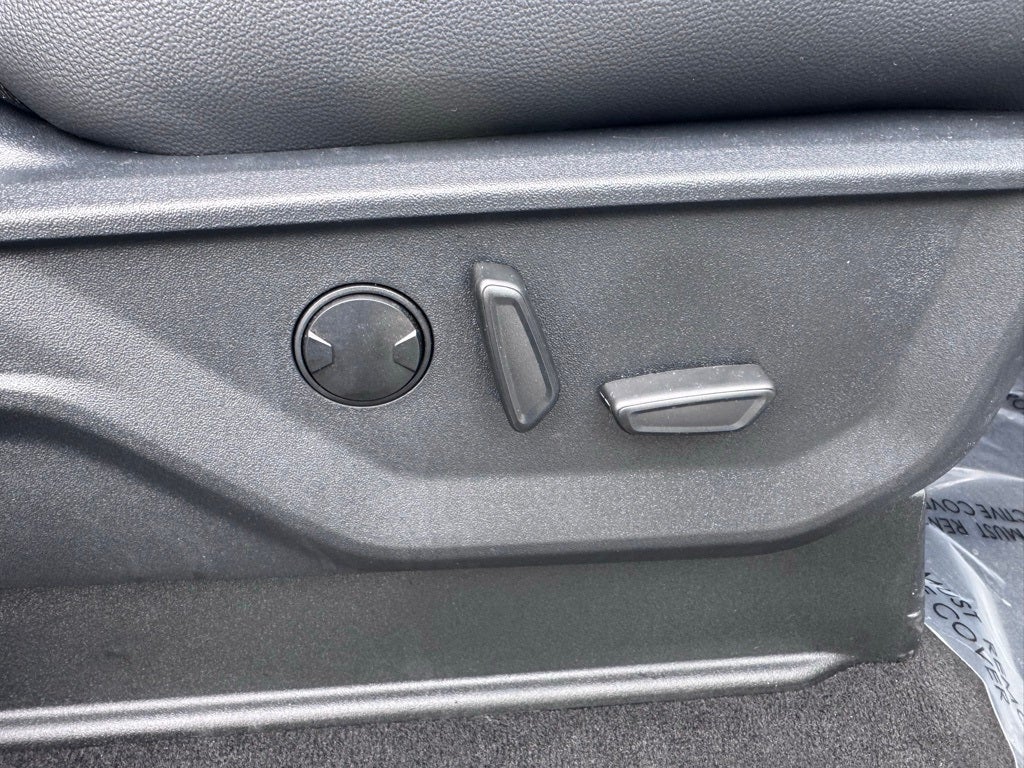 2025 Ford F-450SD Lariat DRW