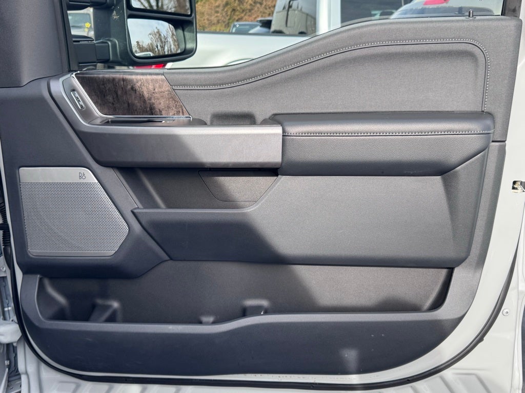 2025 Ford F-450SD Lariat DRW