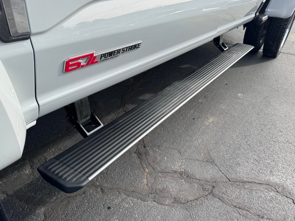 2025 Ford F-450SD Lariat DRW