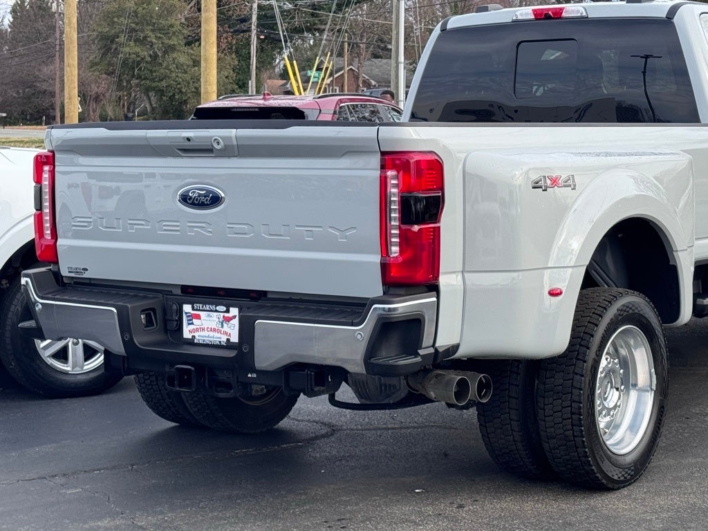 2025 Ford F-450SD Lariat DRW