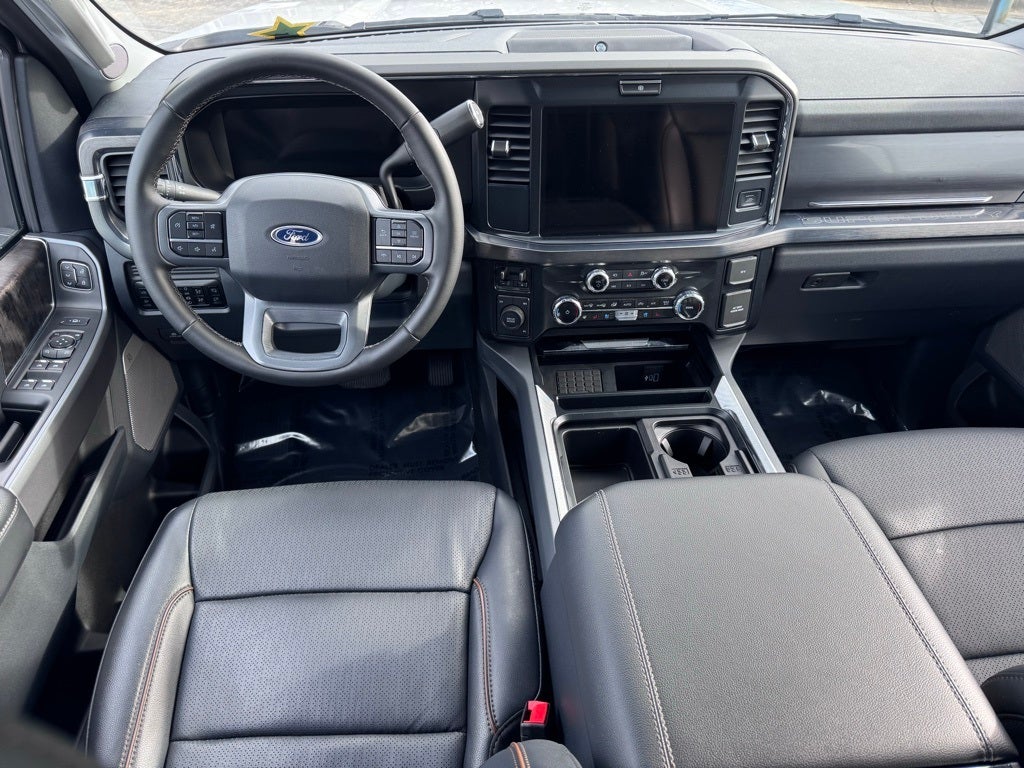 2025 Ford F-450SD Lariat DRW