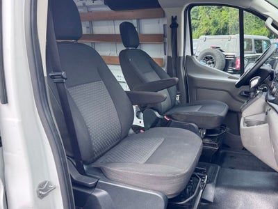2022 Ford Transit-250 Base