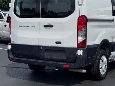 2022 Ford Transit-250 Base