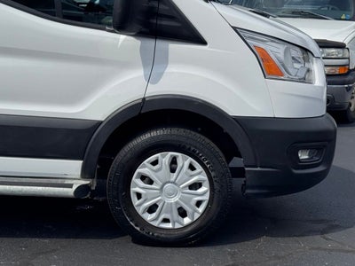2022 Ford Transit-250 Base