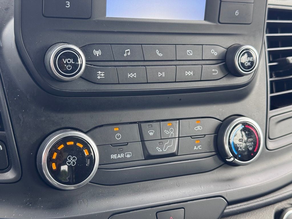 2022 Ford Transit-250 Base