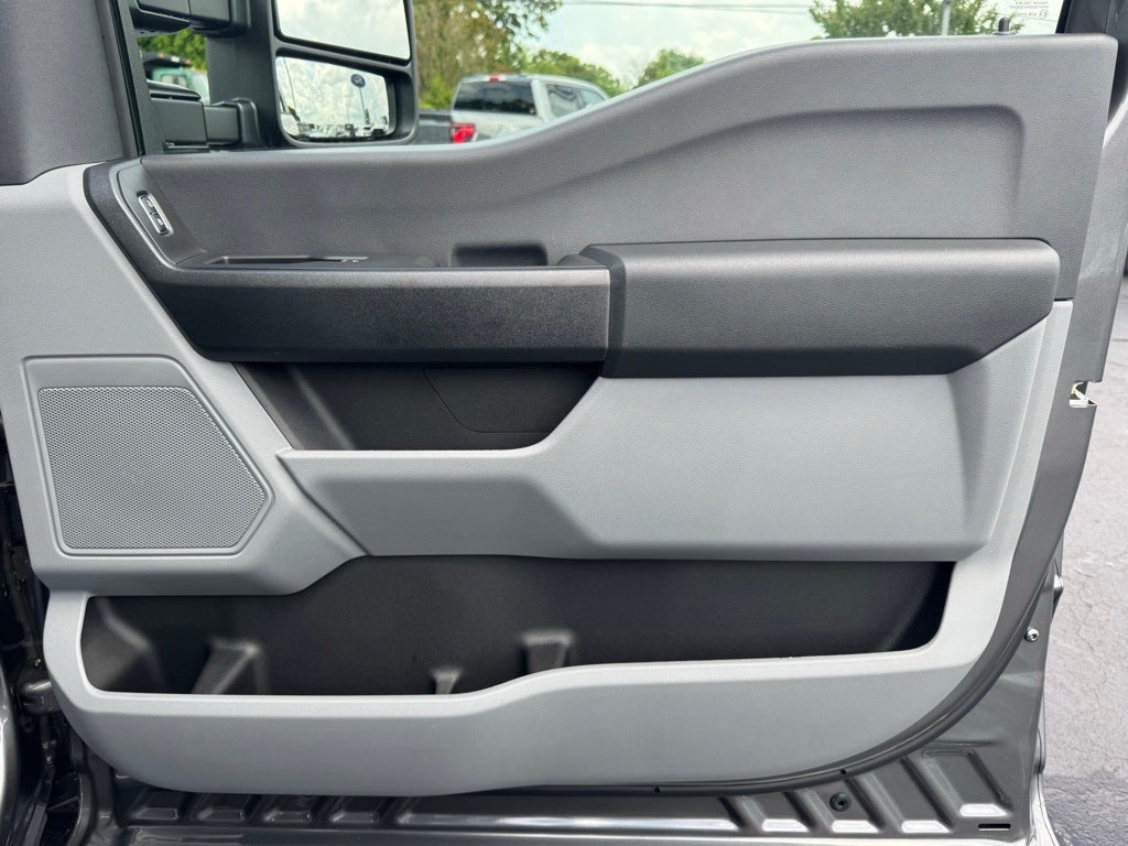 2025 Ford F-350SD XL