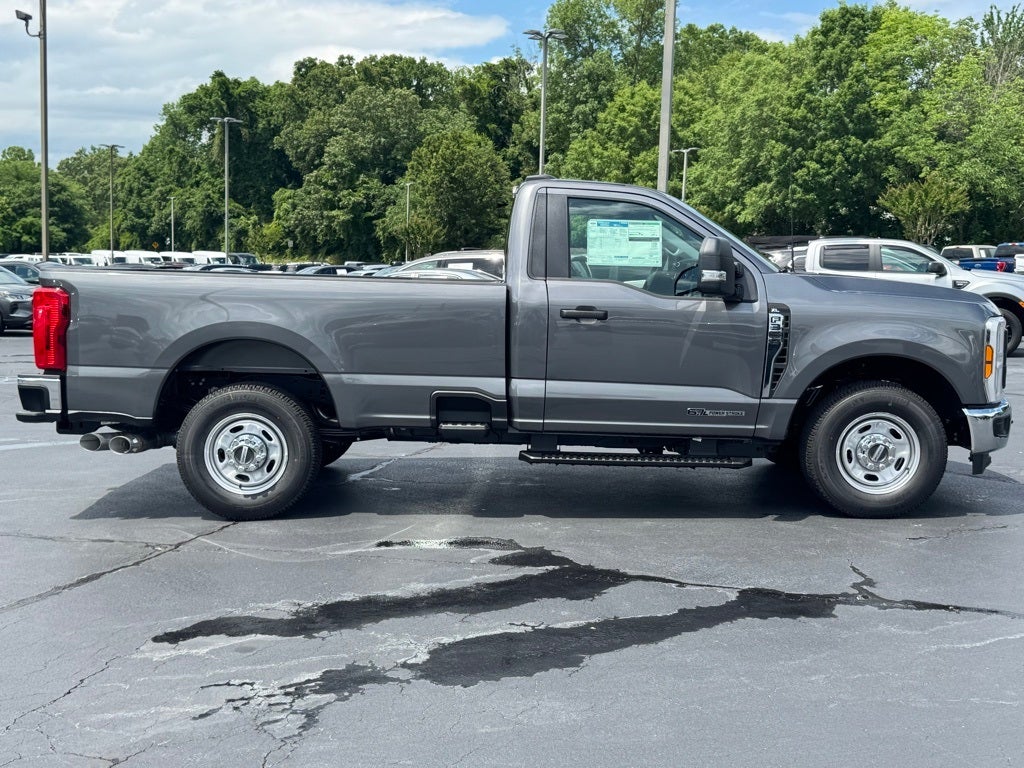 2025 Ford F-350SD XL