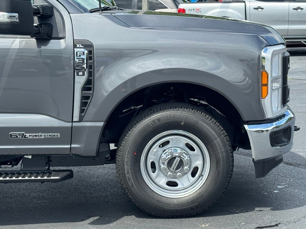 2025 Ford F-350SD XL