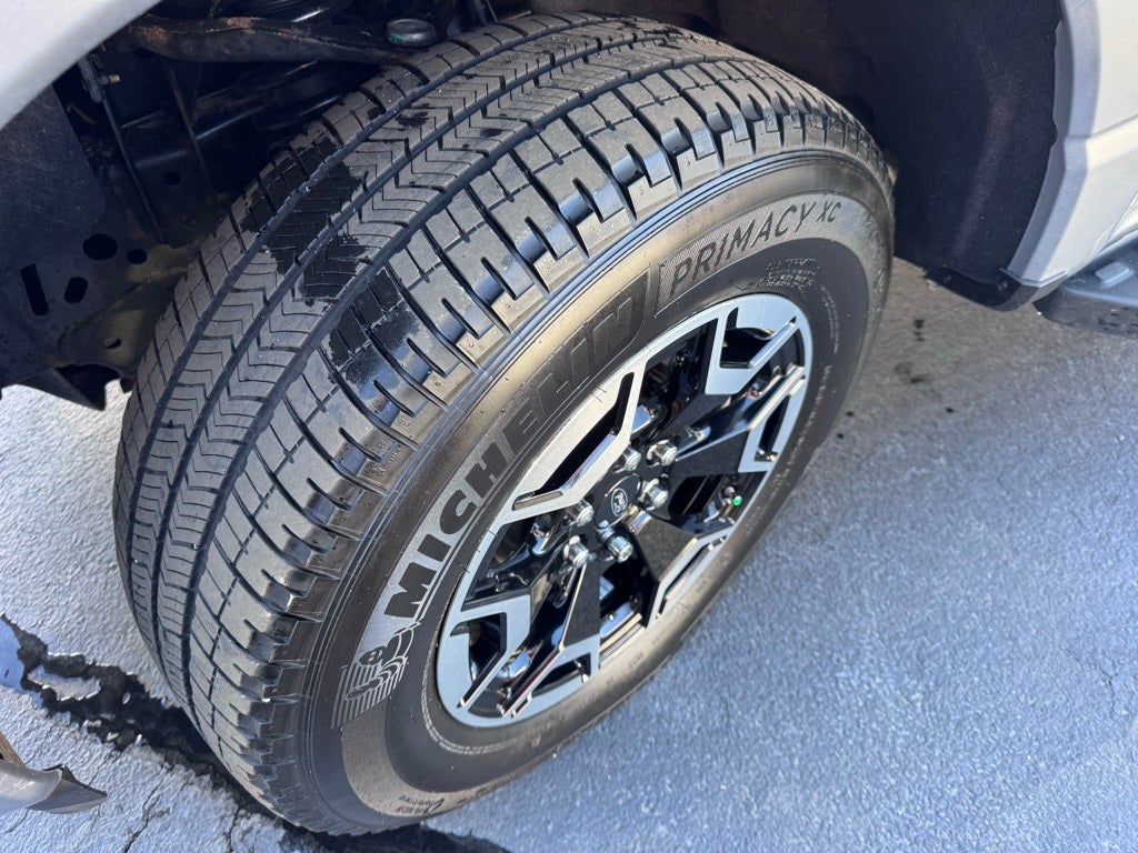 2023 Ford F-150 Lightning XLT