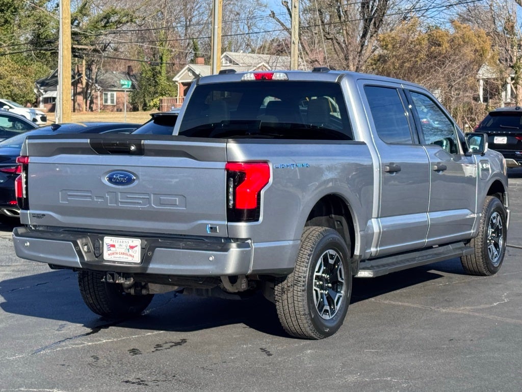 2023 Ford F-150 Lightning XLT