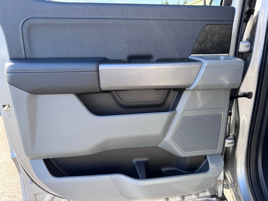 2023 Ford F-150 Lightning XLT