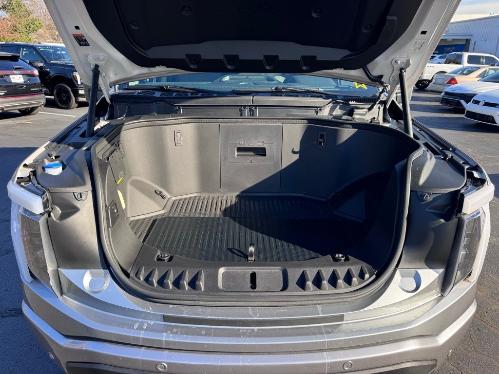 2023 Ford F-150 Lightning XLT