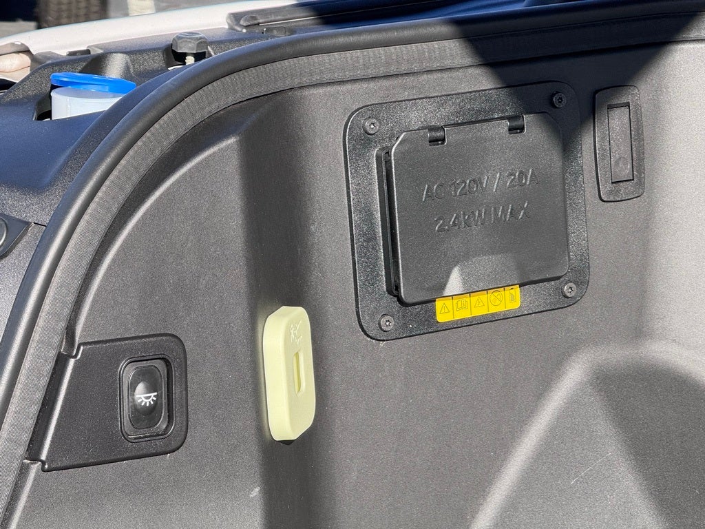 2023 Ford F-150 Lightning XLT