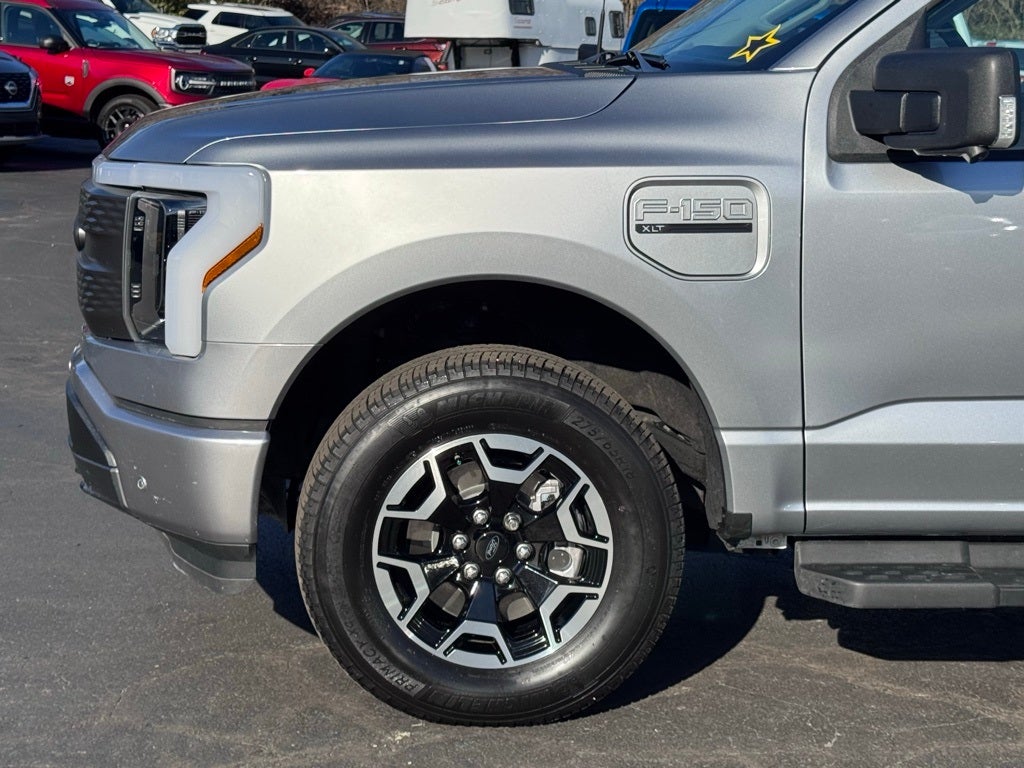2023 Ford F-150 Lightning XLT