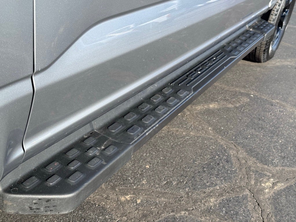 2023 Ford F-150 Lightning XLT