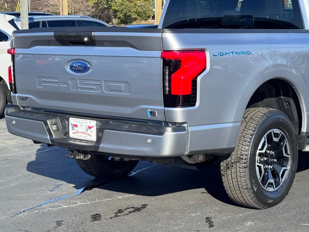 2023 Ford F-150 Lightning XLT