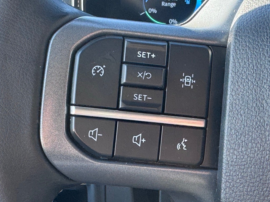 2023 Ford F-150 Lightning XLT