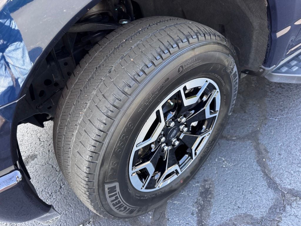 2023 Ford F-150 Lightning XLT