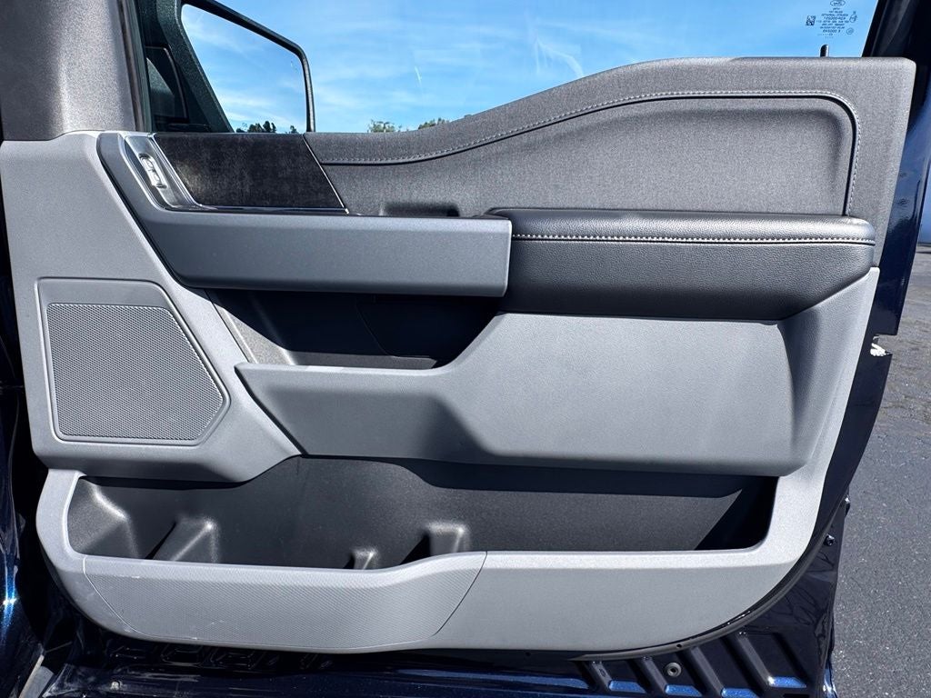 2023 Ford F-150 Lightning XLT