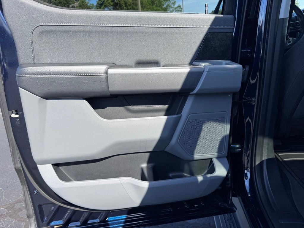 2023 Ford F-150 Lightning XLT