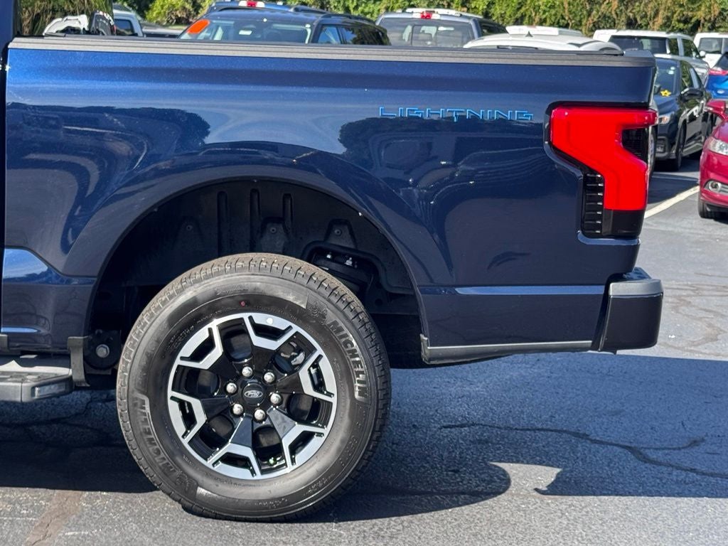2023 Ford F-150 Lightning XLT