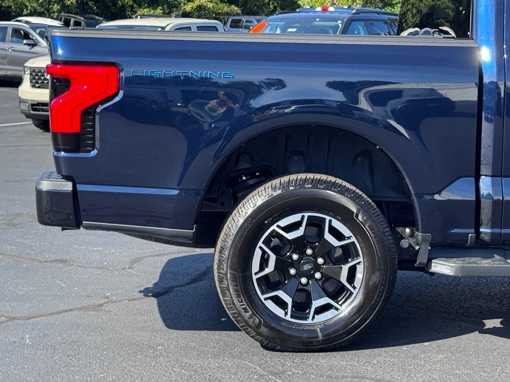 2023 Ford F-150 Lightning XLT