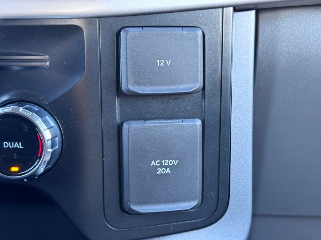 2023 Ford F-150 Lightning Pro