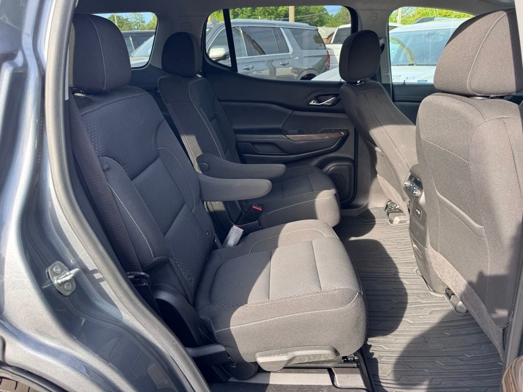 2022 GMC Acadia SLE