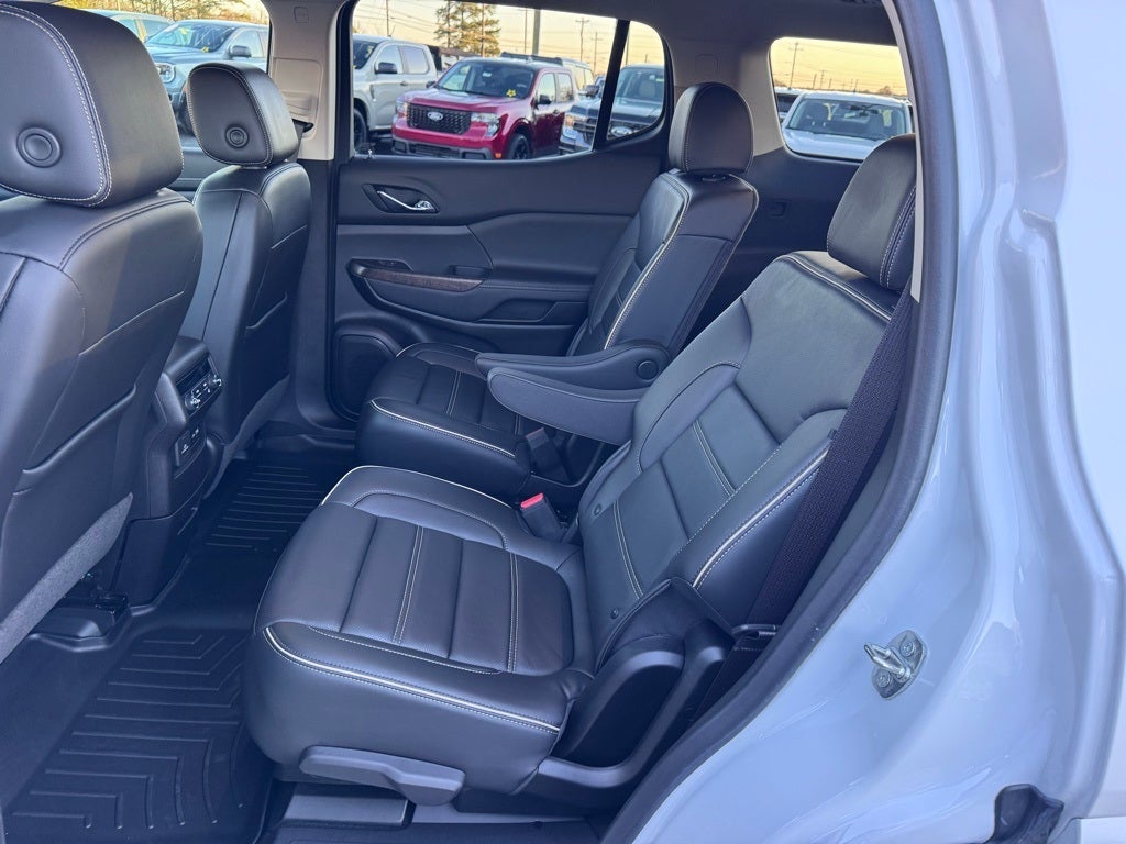 2022 GMC Acadia Denali