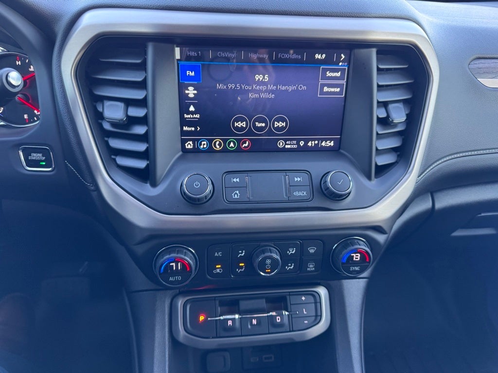 2022 GMC Acadia Denali