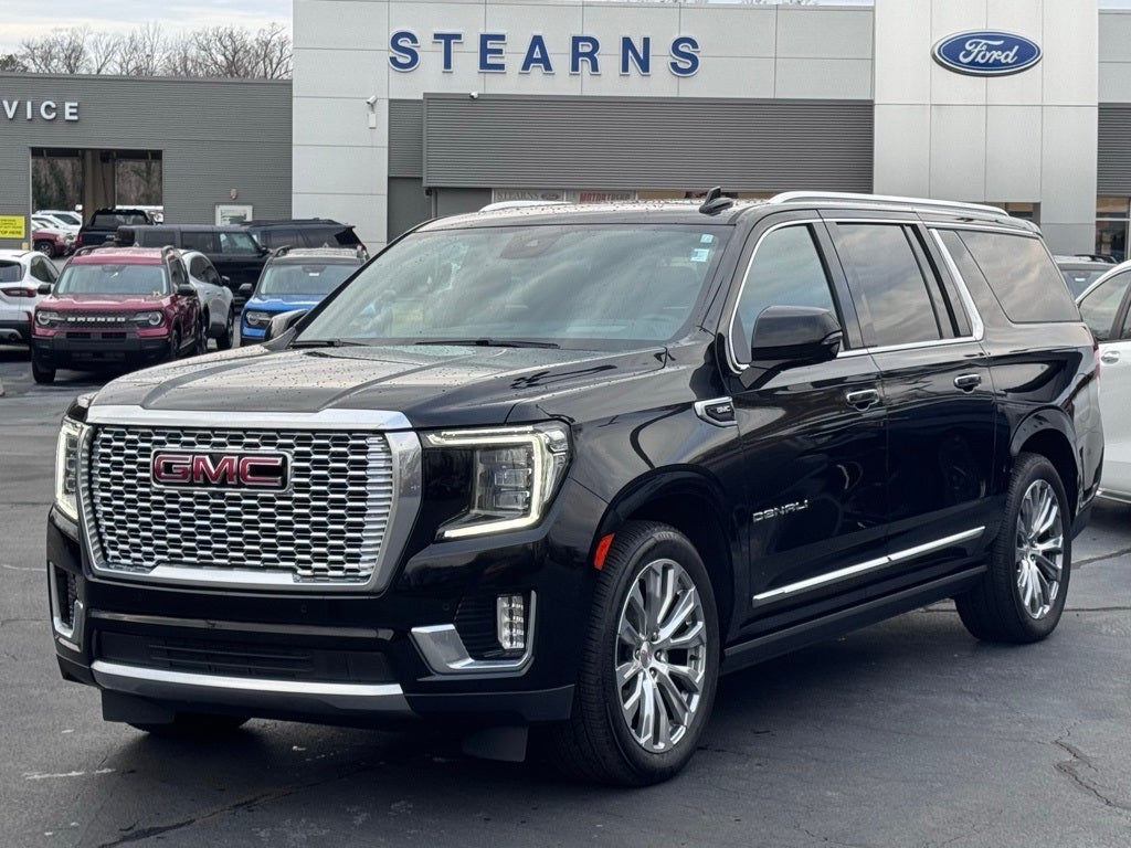 2023 GMC Yukon XL Denali