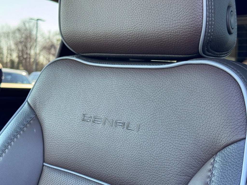 2024 GMC Sierra 2500HD Denali