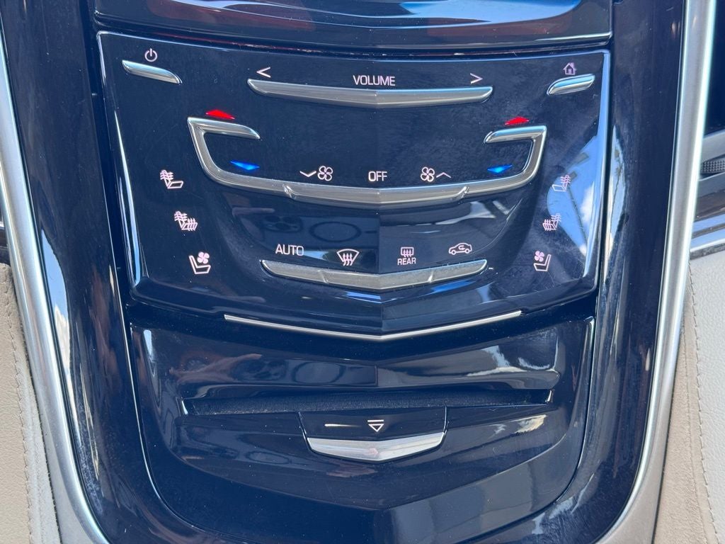 2019 Cadillac Escalade Luxury